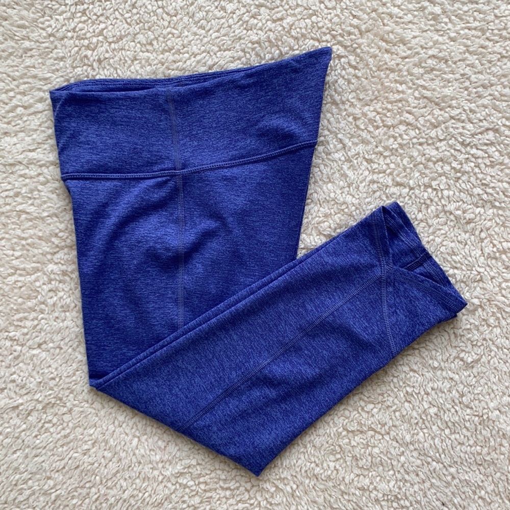 *NWOT* Old Navy Active Go-Dry Capri Leggings - Picture 2 of 14